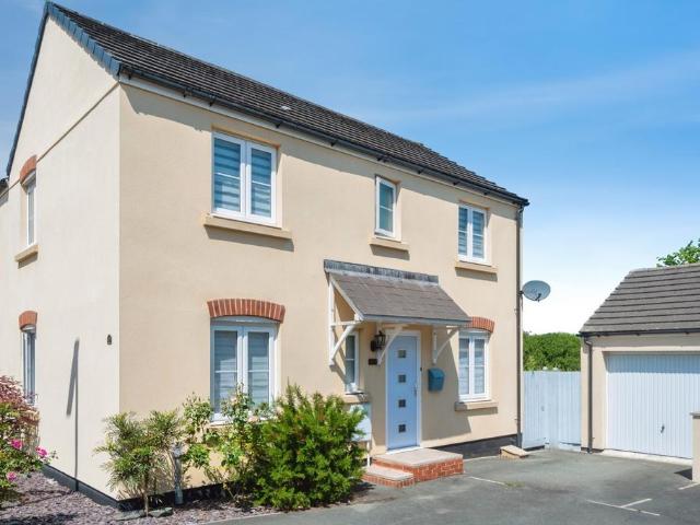 House for sale in Launceston, Cornwall