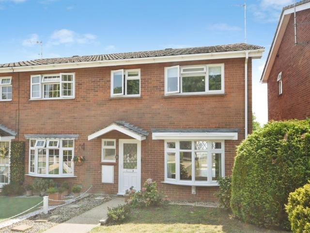 House for sale in Chipping Hill, Essex