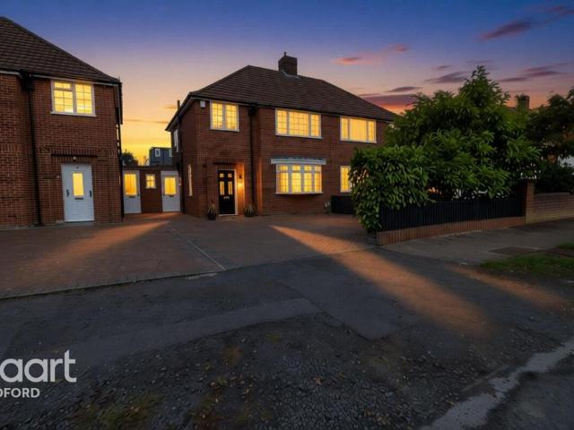 House for sale in Newnham, Bedford