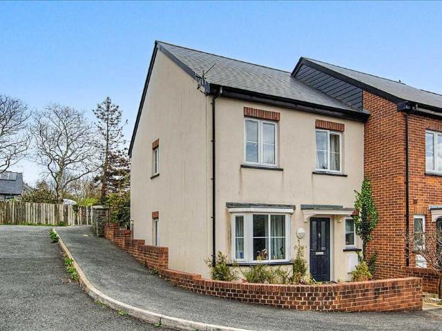 House for sale in Monkton, Pembroke