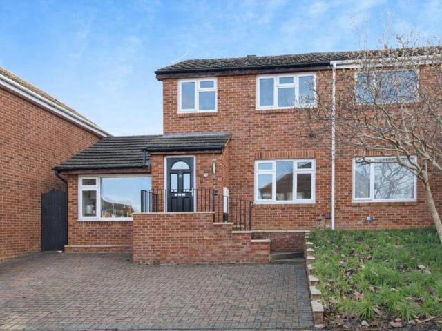 House for sale in Milton Keynes
