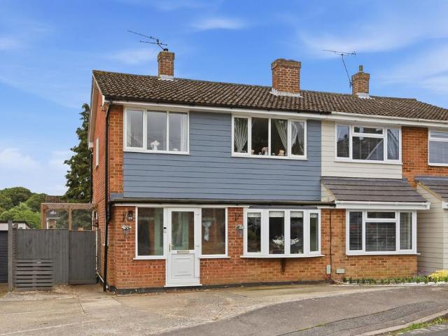 House for sale in Chipping Hill, Essex