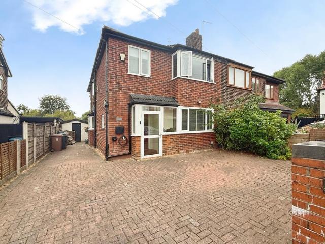 House for sale in Roe Green, Salford
