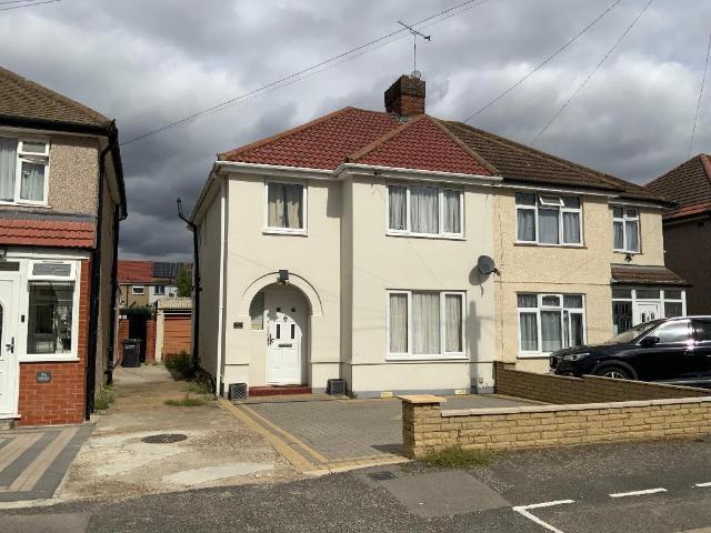 House for sale in London Borough of Havering, Greater London