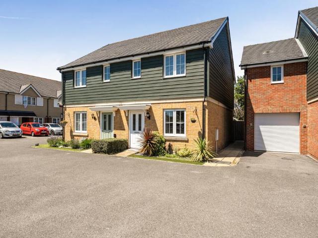 House for sale in Titchfield Common, Fareham