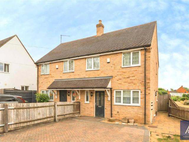 House for sale in Northamptonshire