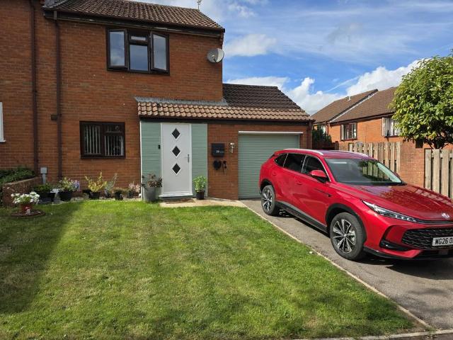 House for sale in Crewkerne, Somerset