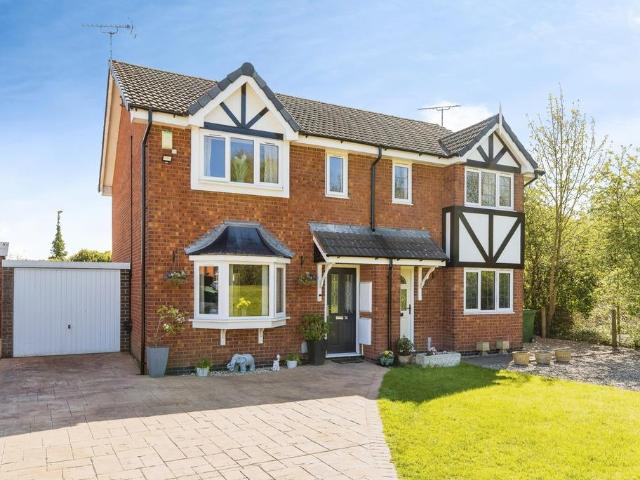 House for sale in Johnstown, Wales