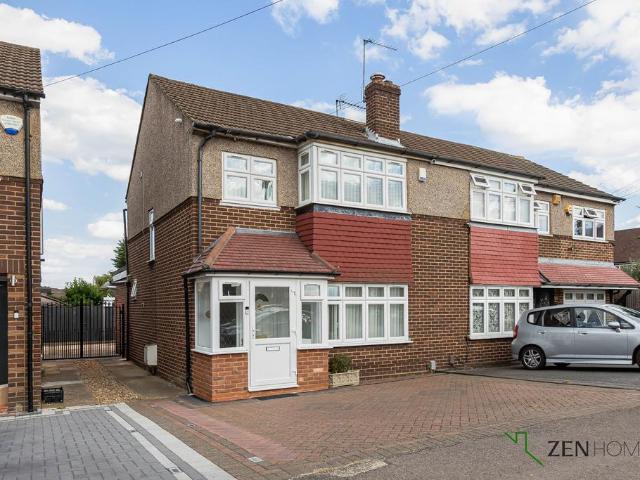 House for sale in Broxbourne, Hertfordshire