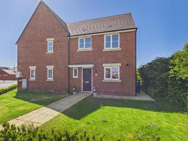House for sale in Ermin Park, Tewkesbury