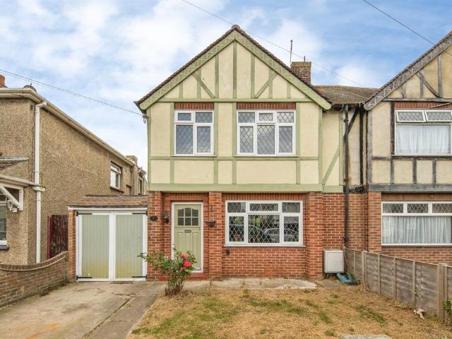 House for sale in Dale Hill, Essex