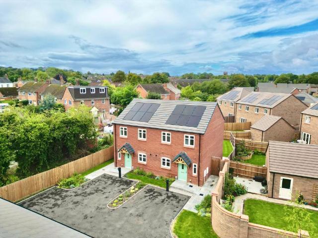 House for sale in Baswich, Staffordshire