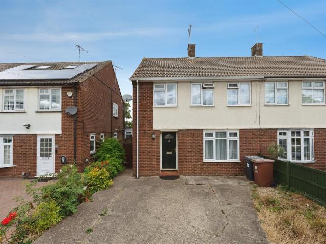 House for sale in Merry Hill, Hertsmere