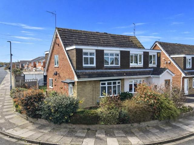 House for sale in Saughall Massie, Wirral