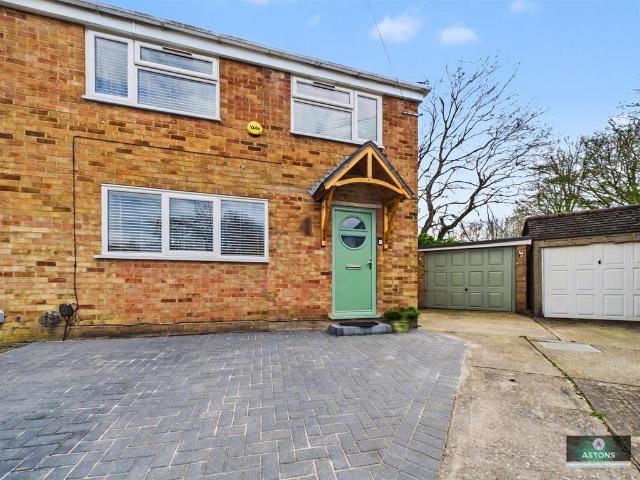 House for sale in Pound Hill, Crawley