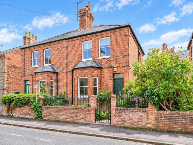 House for sale in The Slade, Oxfordshire
