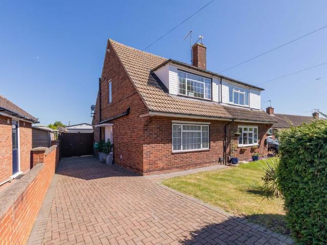 House for sale in New Town, Eton