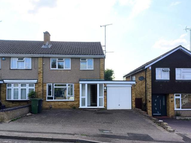 House for sale in Sundon Park, Luton