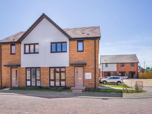 House for sale in Golden Valley, Gloucestershire