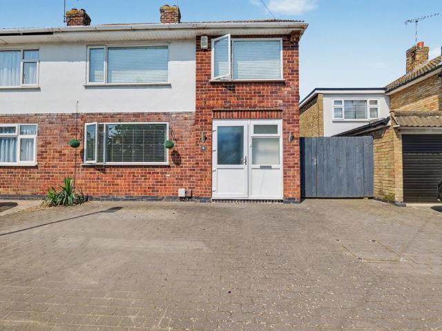 House for sale in Pinfold, Leicestershire