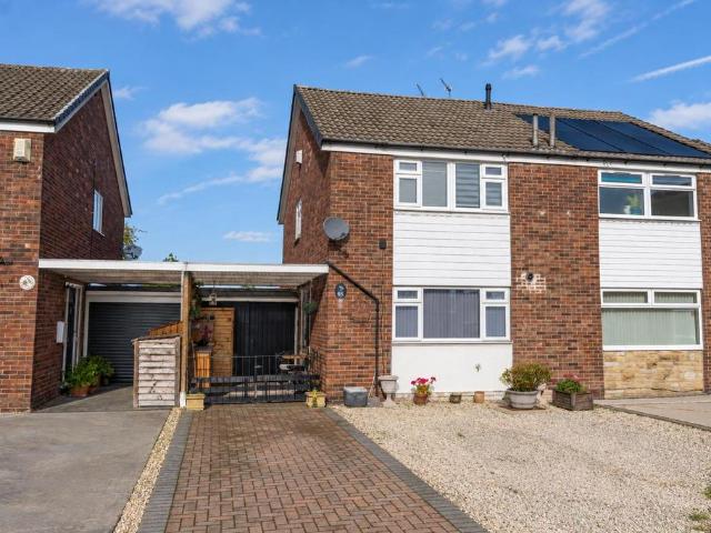 House for sale in Dringhouses, York