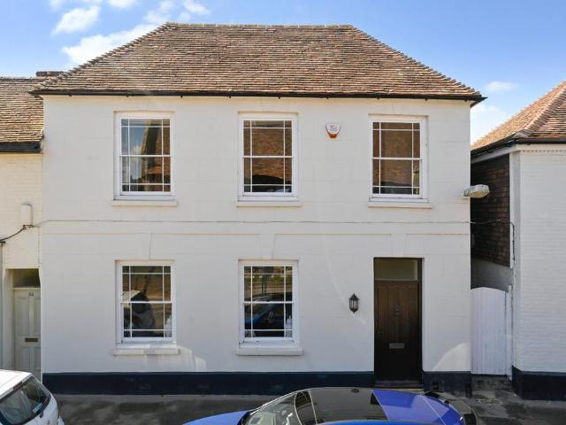 House for sale in Wye, Bridgefield