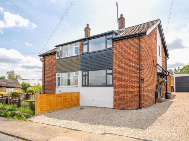 House for sale in Hookstone, Harrogate