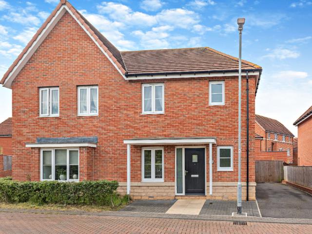 House for sale in Pontefract, West Yorkshire