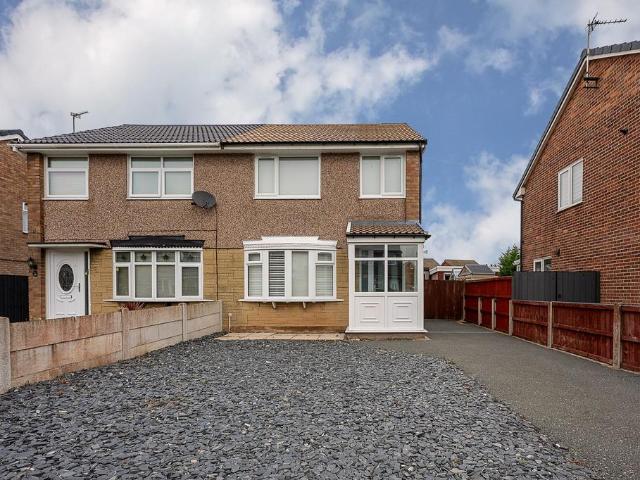 House for sale in Roby Mill, Lancashire
