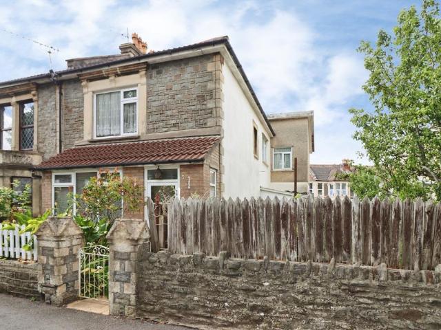 House for sale in Feckenham, City Of Bristol