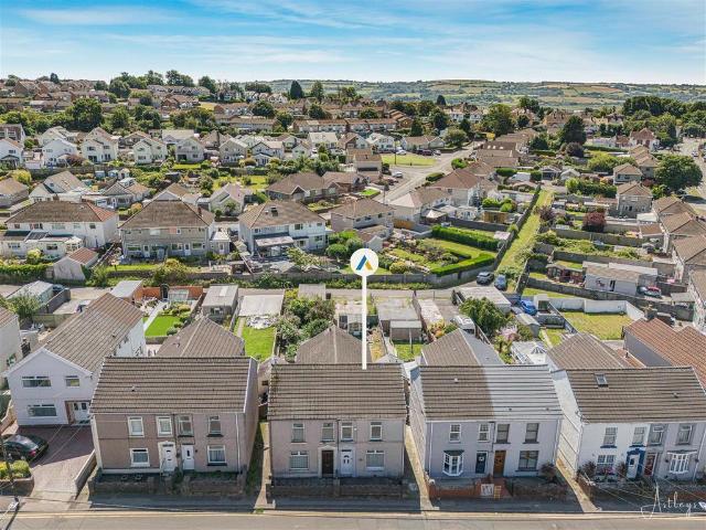 House for sale in Loughor, Wales