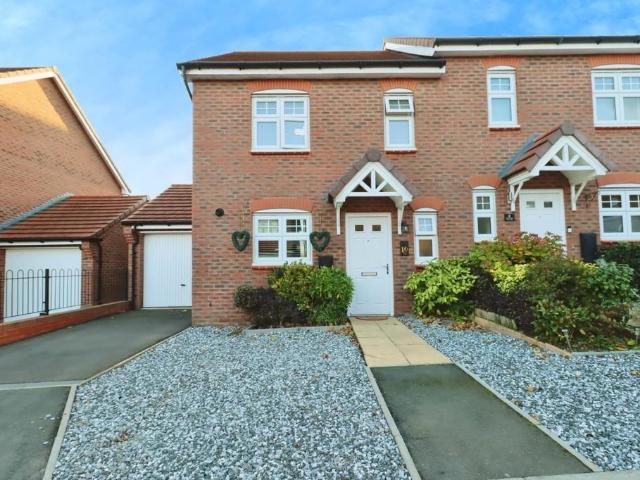 House for sale in Chorlton Lane, Cheshire