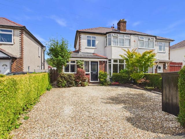 House for sale in Upton-by-Chester, Two Mills