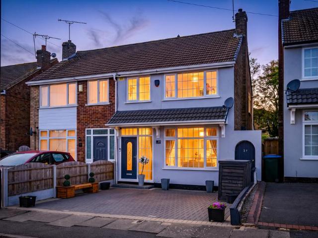 House for sale in Potters Green, Coventry