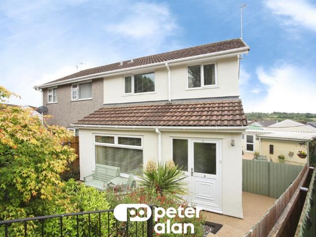 House for sale in Blackwood, Wales