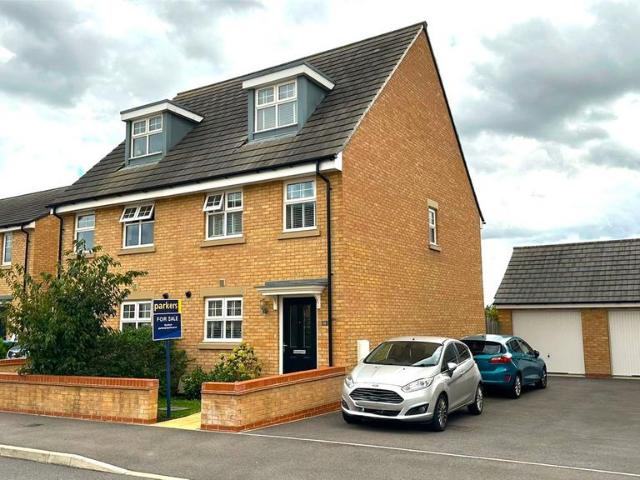 House for sale in Black Bourton, Oxfordshire