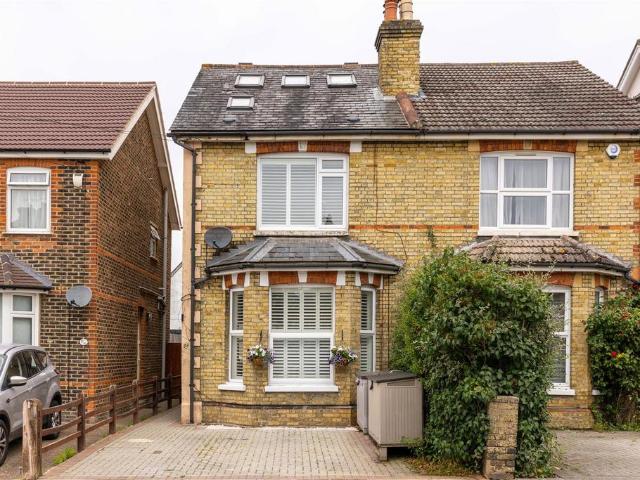 House for sale in Red Hill, Surrey