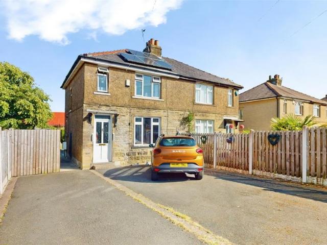 House for sale in Slack Side, West Yorkshire