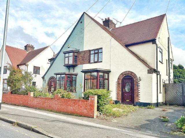 House for sale in Newtonmoor, Tameside