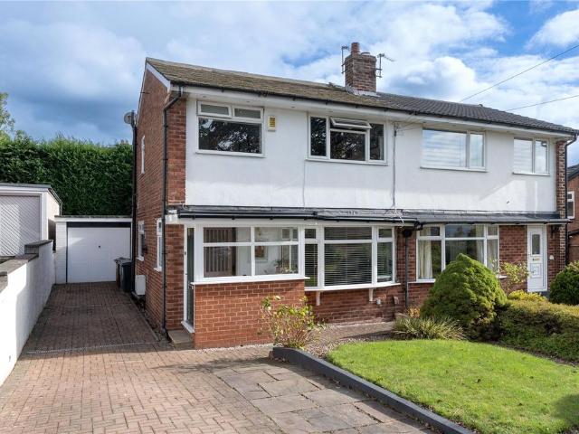 House for sale in Rawdon, Leeds