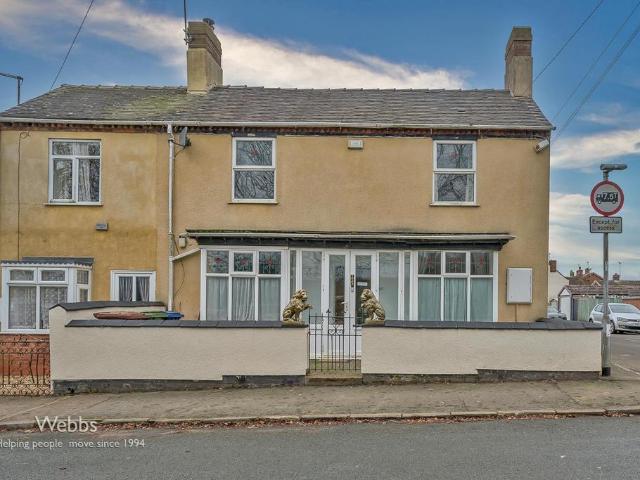 House for sale in Heath Hayes and Wimblebury, Chadsmoor