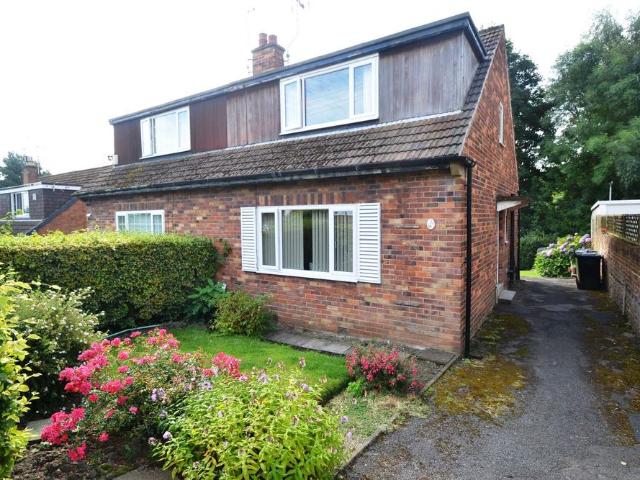House for sale in Baildon, West Yorkshire