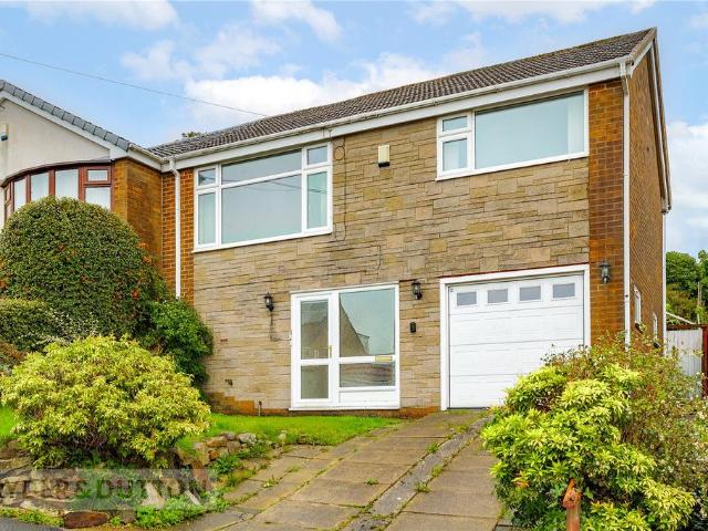 House for sale in Springhead, Oldham