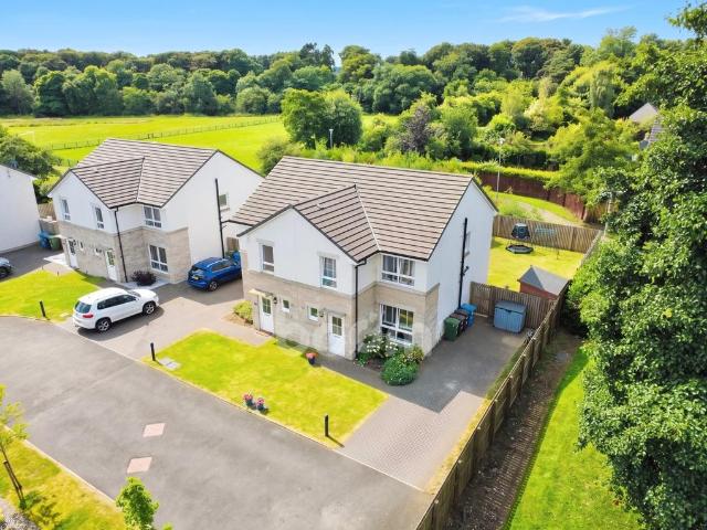 House for sale in Lochwinnoch, Scotland