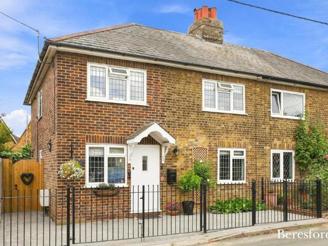 House for sale in Navestock Side, Essex