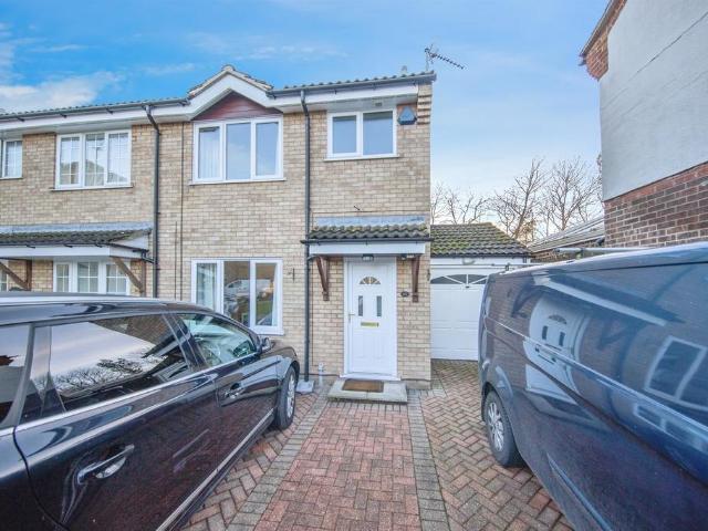 House for sale in Key Street, Suffolk