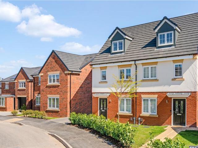 House for sale in Lunts Heath, Widnes