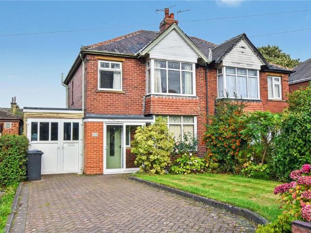 House for sale in Churwell, West Yorkshire
