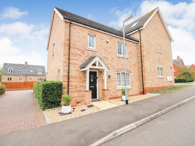 House for sale in Harrowden, Bedford