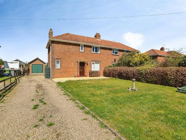 House for sale in Burston and Shimpling, Burgh St Peter